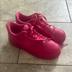 WOMEN'S NIKE AIR FORCE 1 LOW CASUAL SHOES